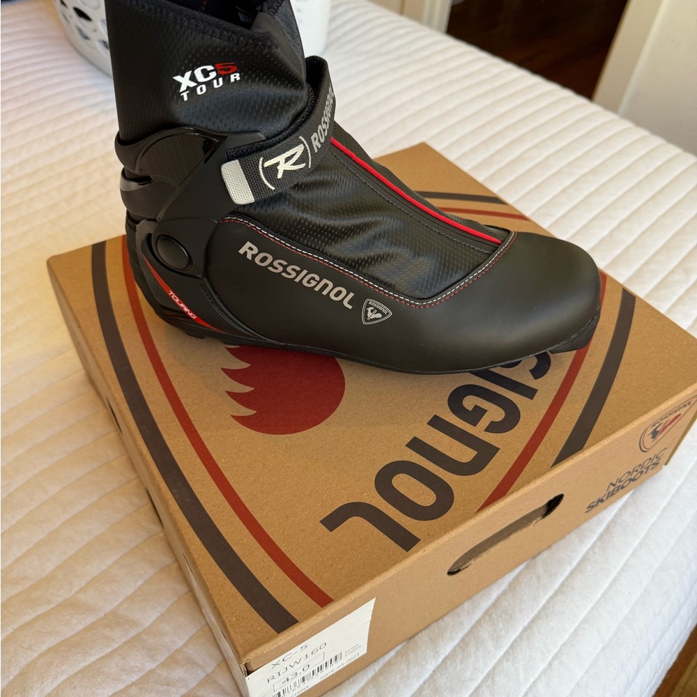 Rossignol XC-5 Ski Boots New In Box
